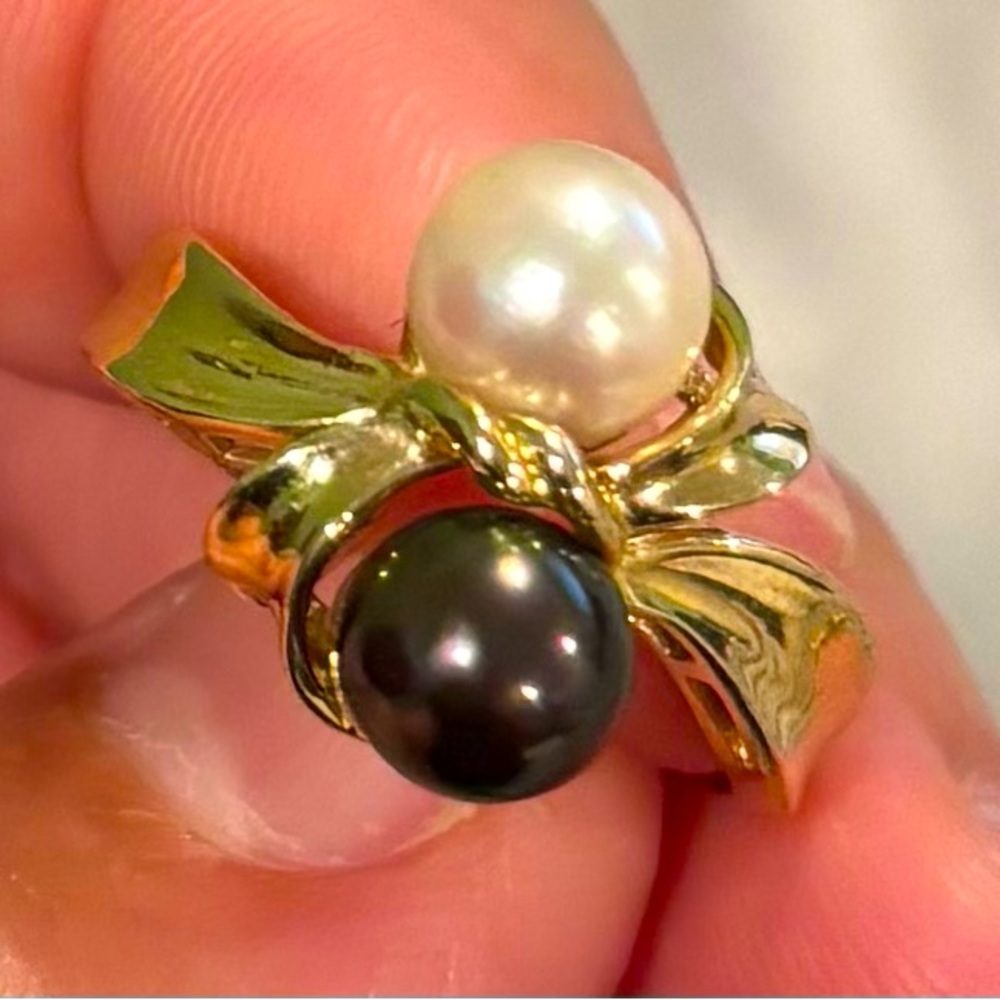 Authentic Large Double Cultured Black & White Pearl 14K Yellow Gold Ring, Size 7